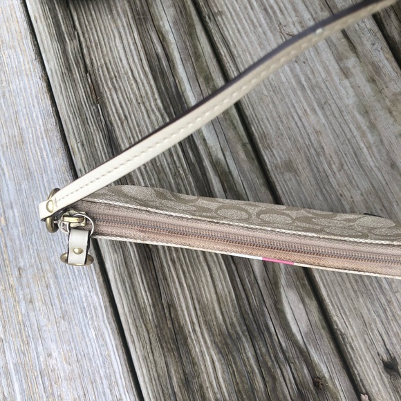 Coach Horse & Carriage Striped Logo Wristlet Bag - Picture 8 of 8